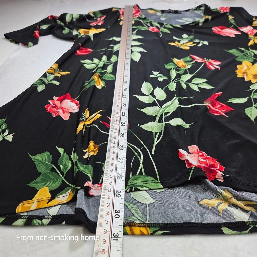 Women's DA GRACE Black Floral Tunic Top 2X